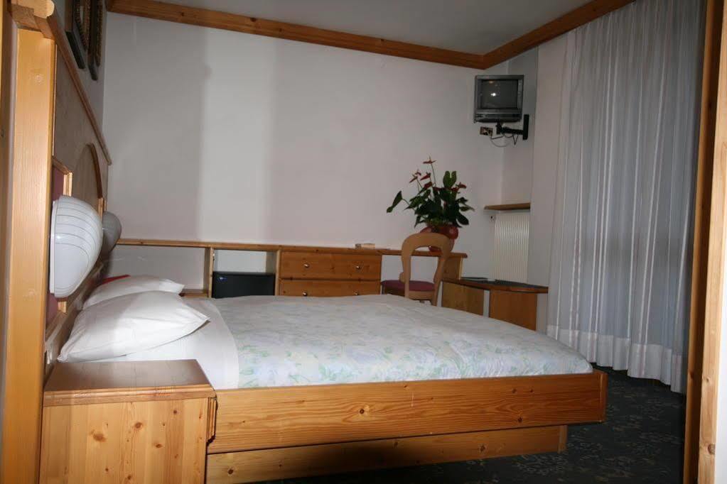 Hotel St. Raphael Madonna Dış mekan fotoğraf
